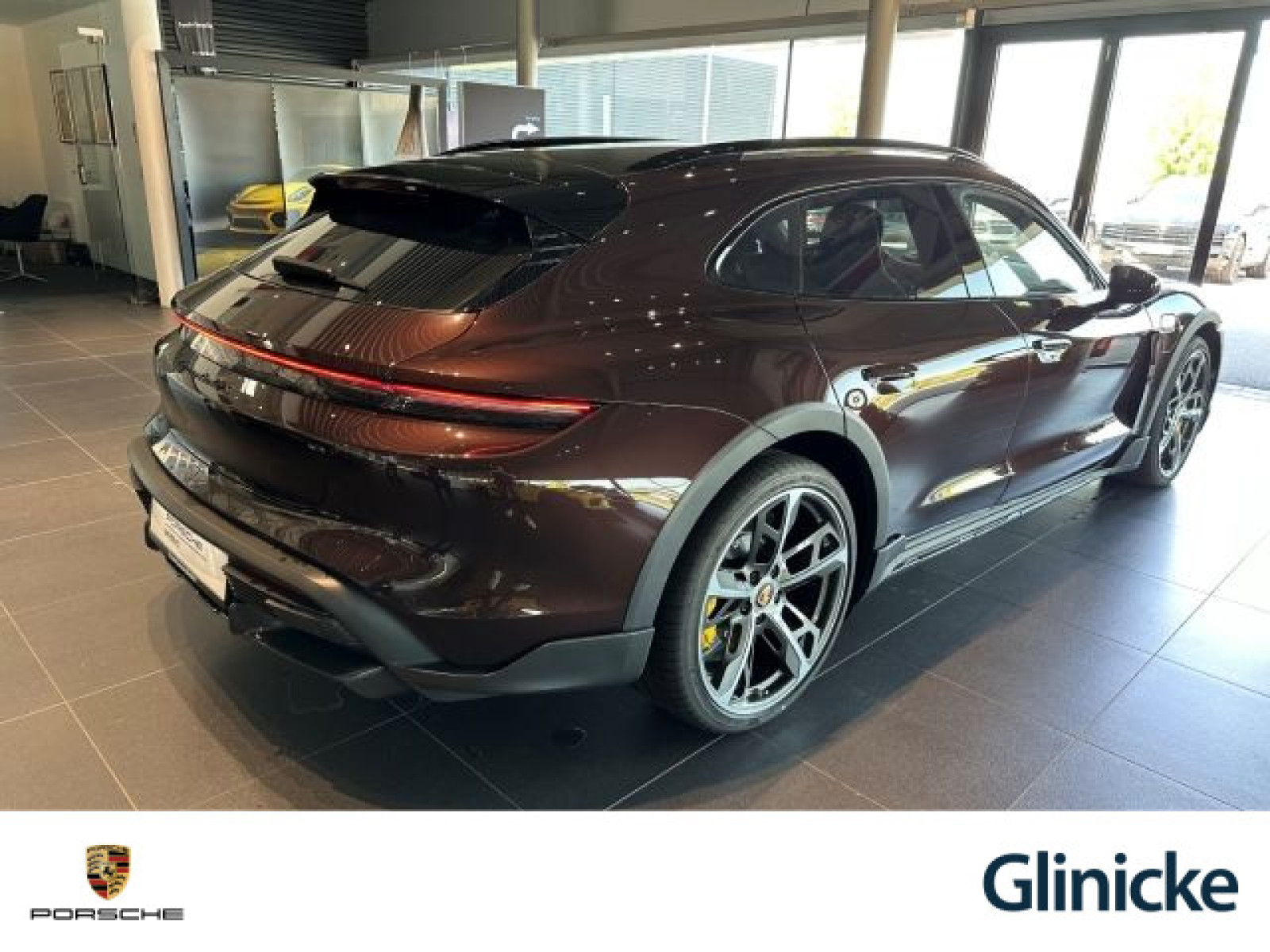 Porsche - Taycan_6