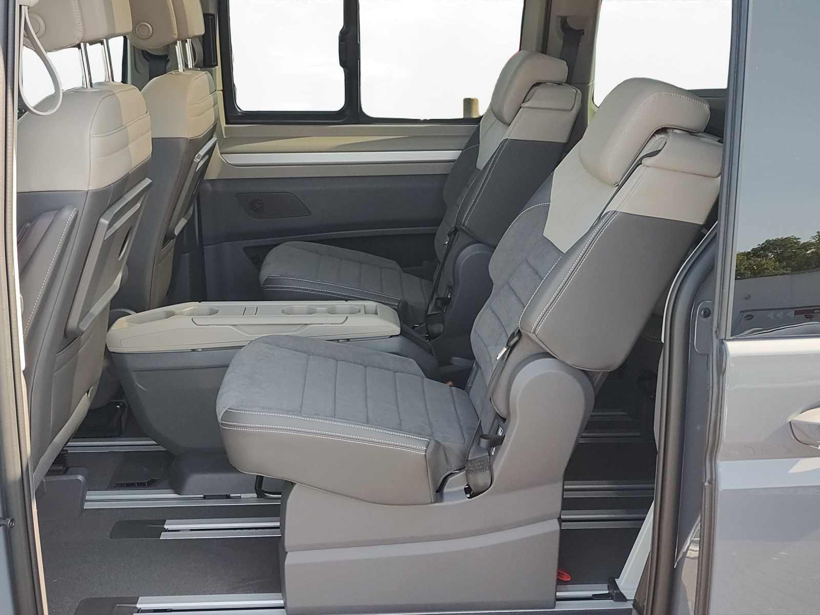 Volkswagen - Multivan_4