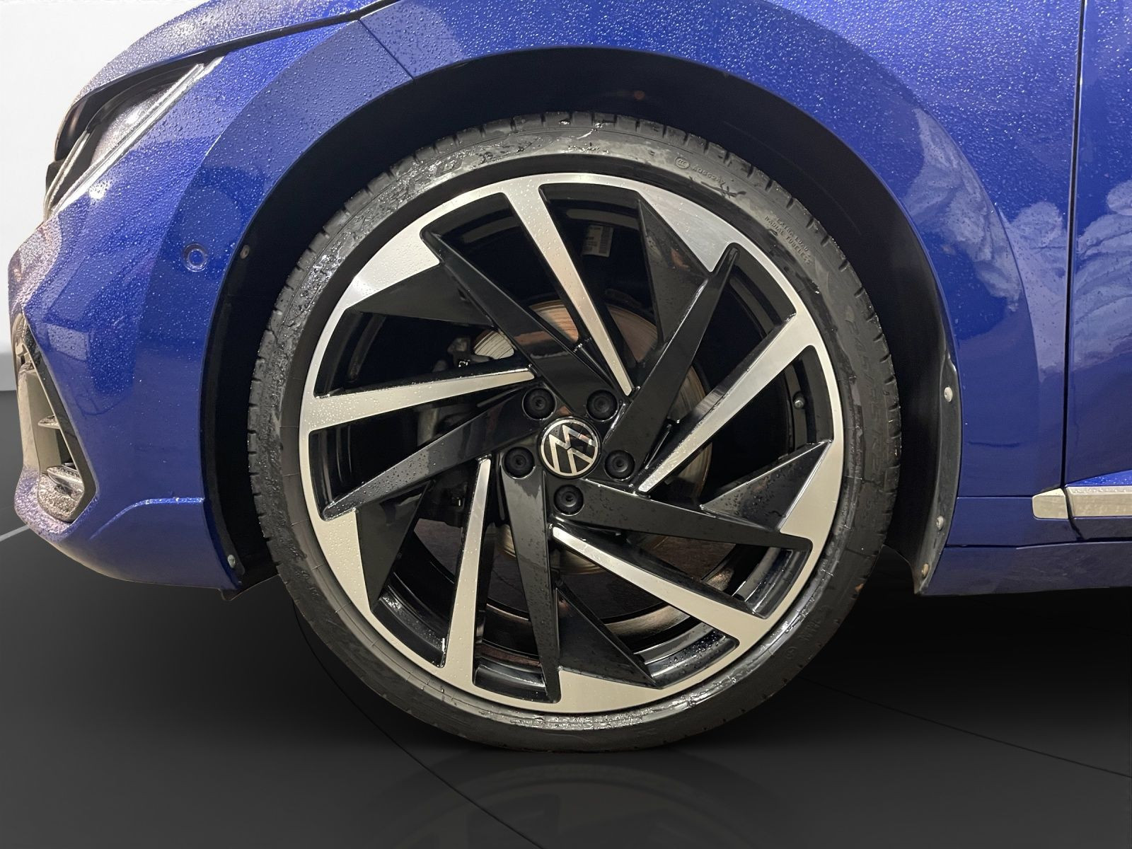 Volkswagen - Arteon_13