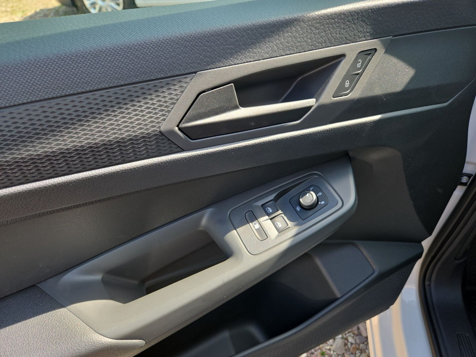 Volkswagen - Caddy Cargo_10