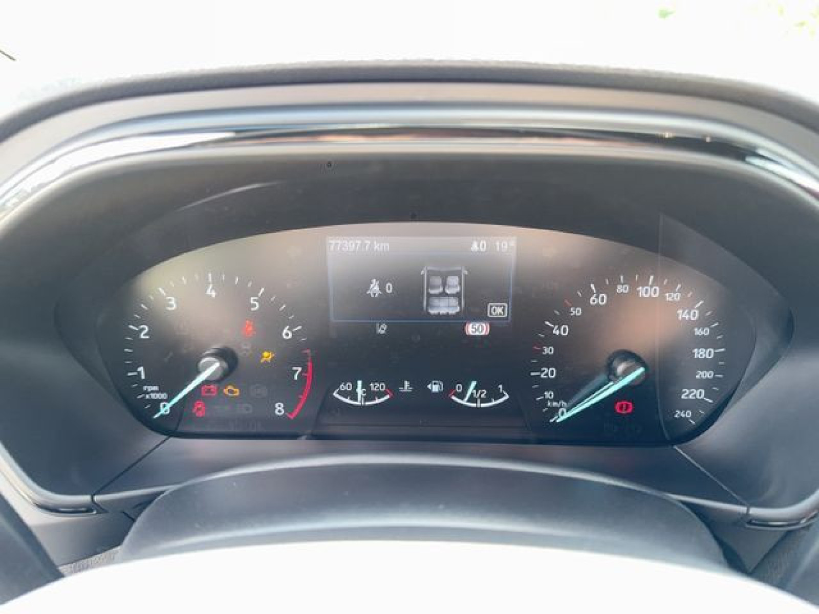 Ford - Focus_10