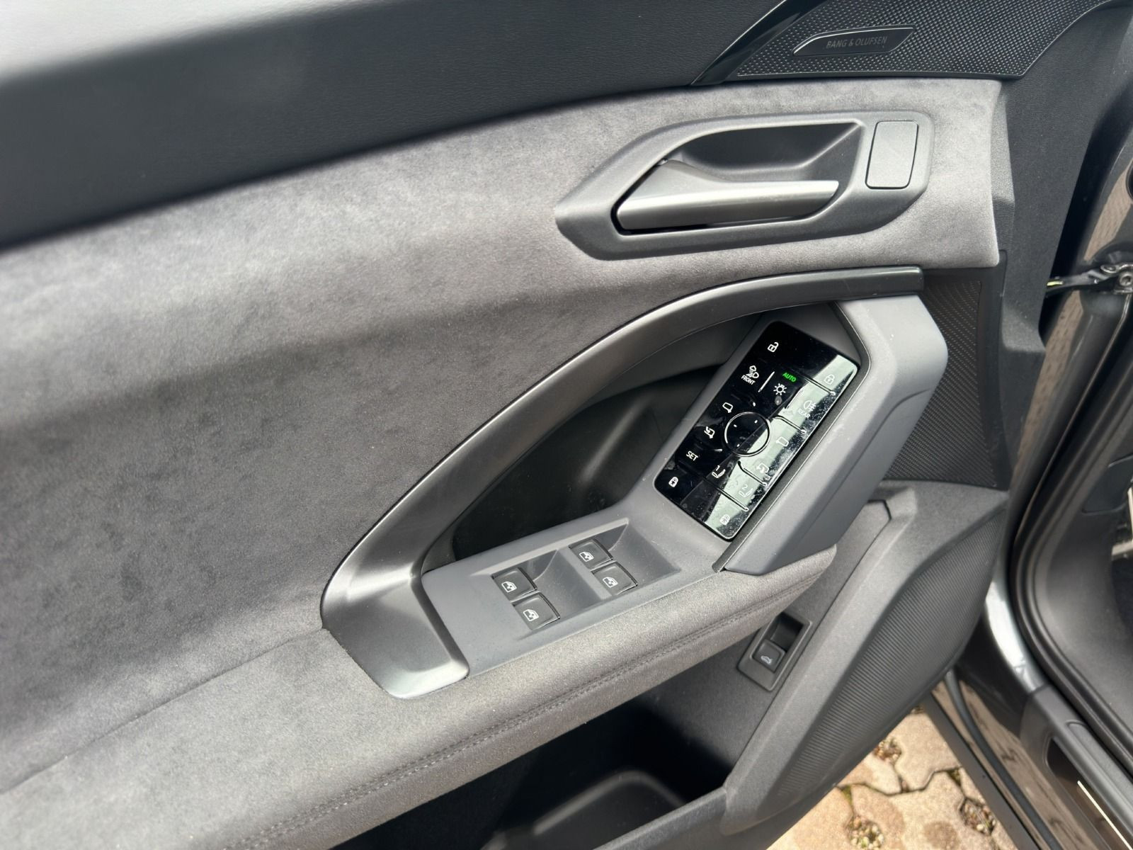 Audi - SQ5_12