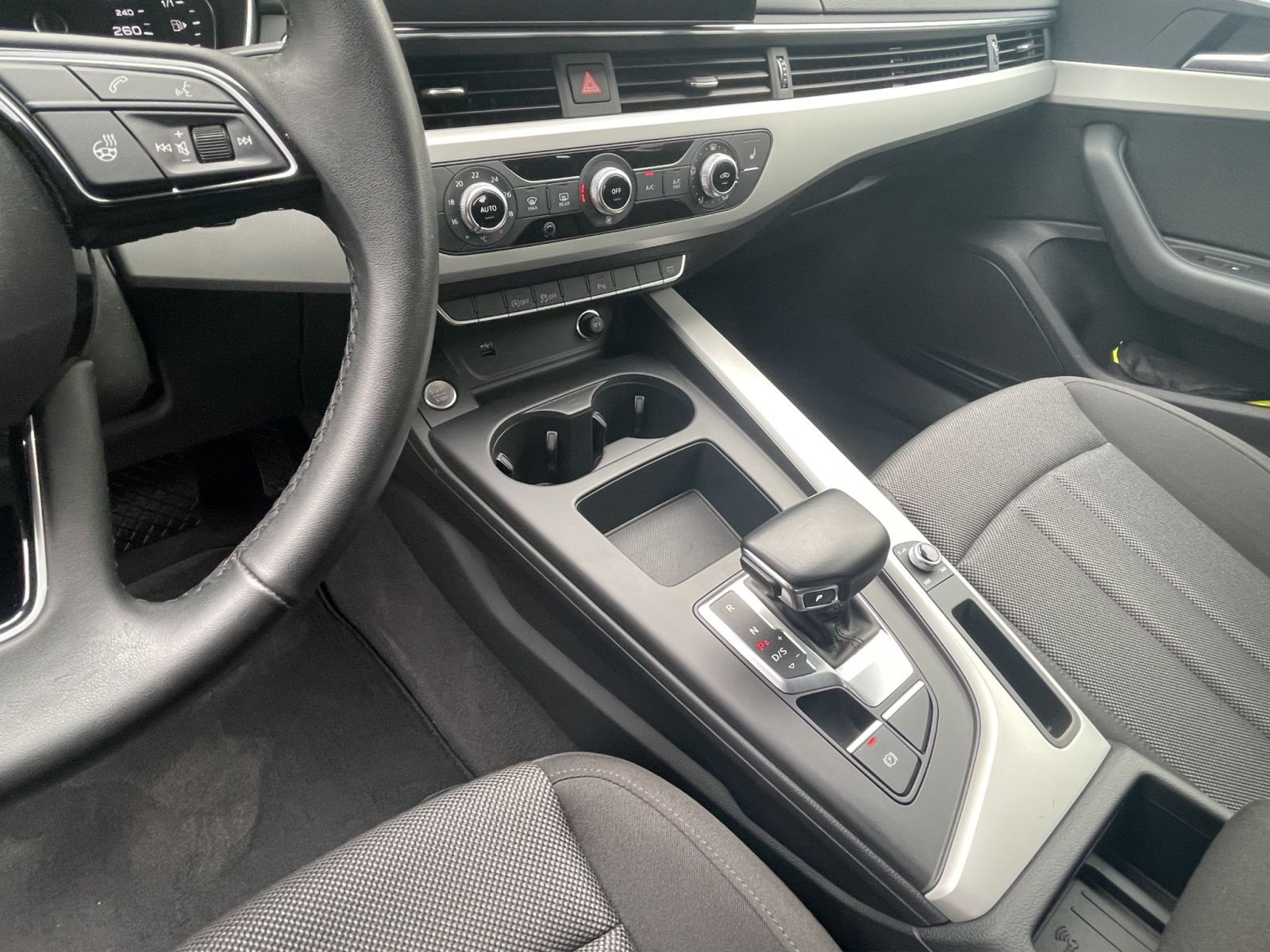 Audi - A4 Avant_13