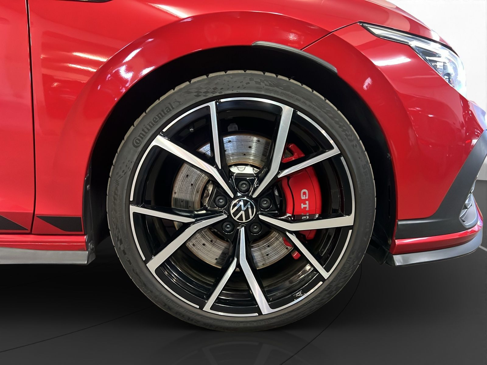 Volkswagen - Golf GTI_15