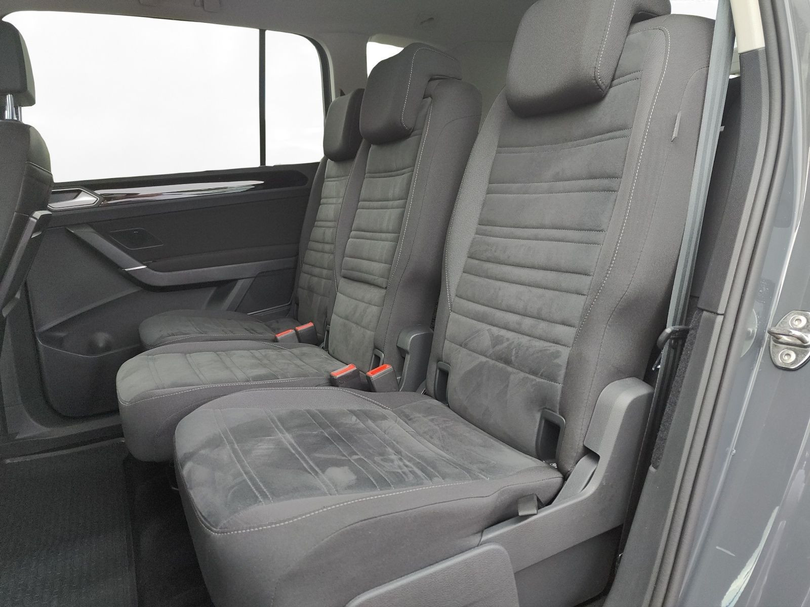 Volkswagen - Touran_6
