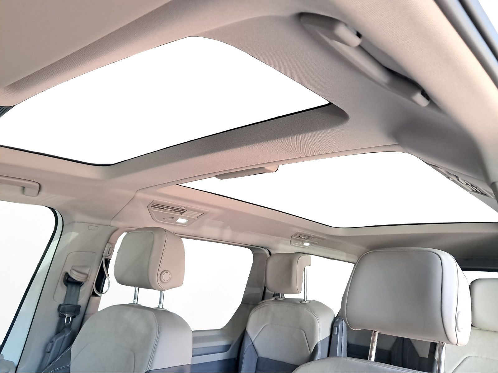 Volkswagen - Multivan_11