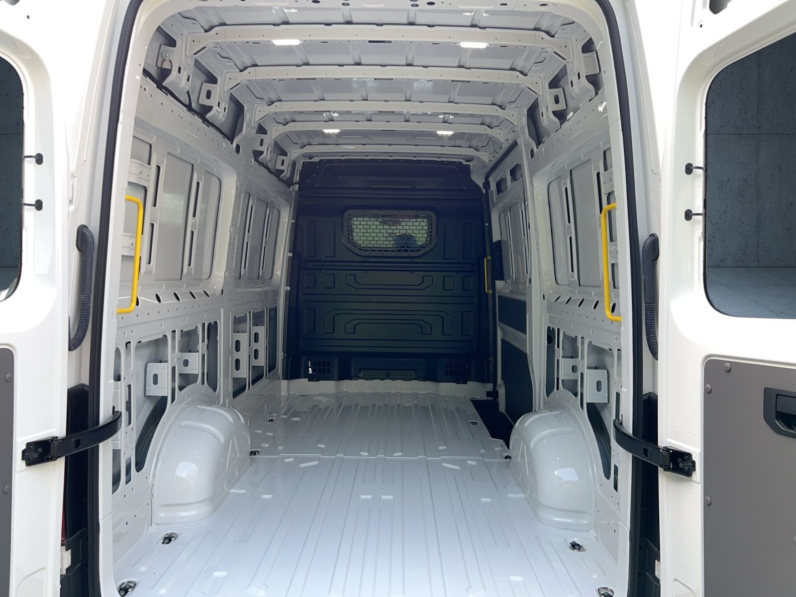 Volkswagen - Crafter_12