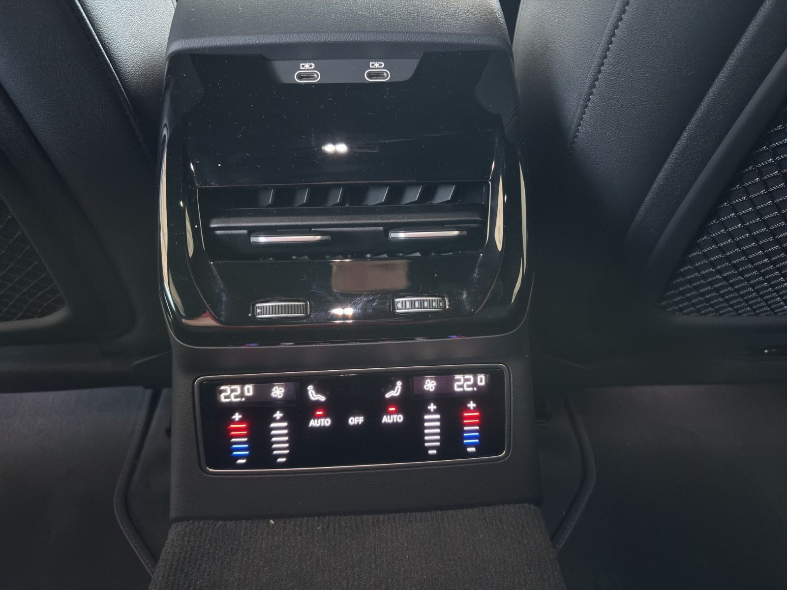 Audi - A6 Avant_18
