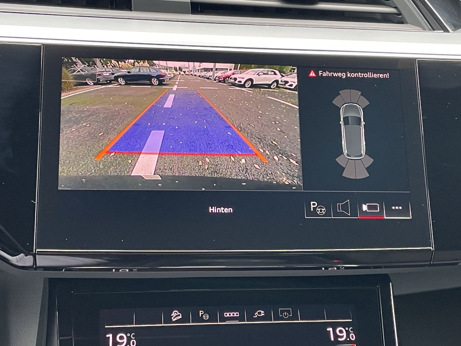 Audi - e-tron_25 Audi - e-tron_25