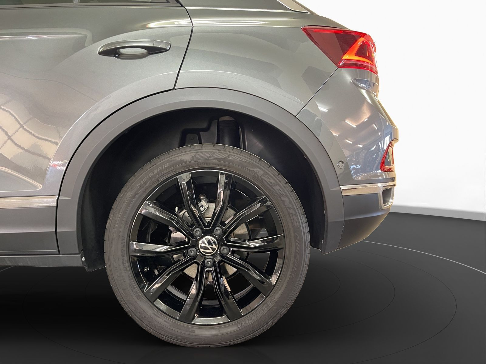 Volkswagen - T-Roc_14