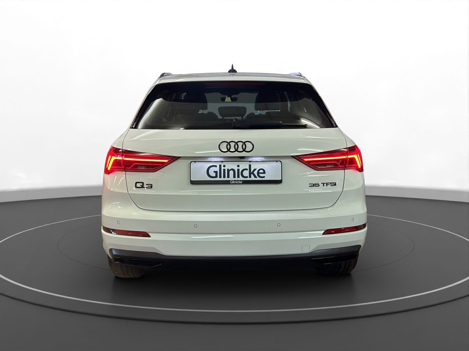 Audi - Q3_5 Audi - Q3_5