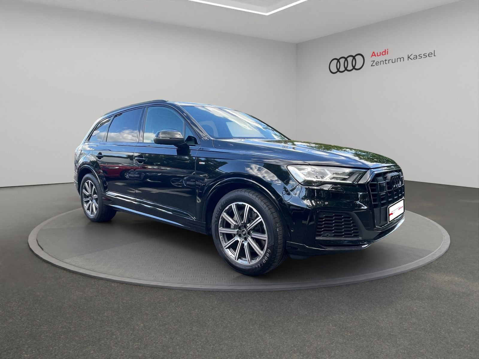 Audi - Q7_9