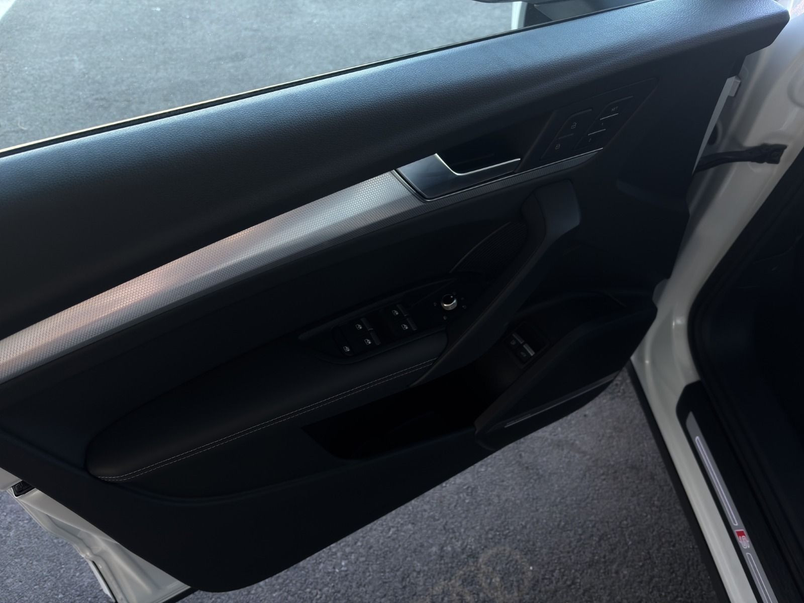 Audi - Q5_9