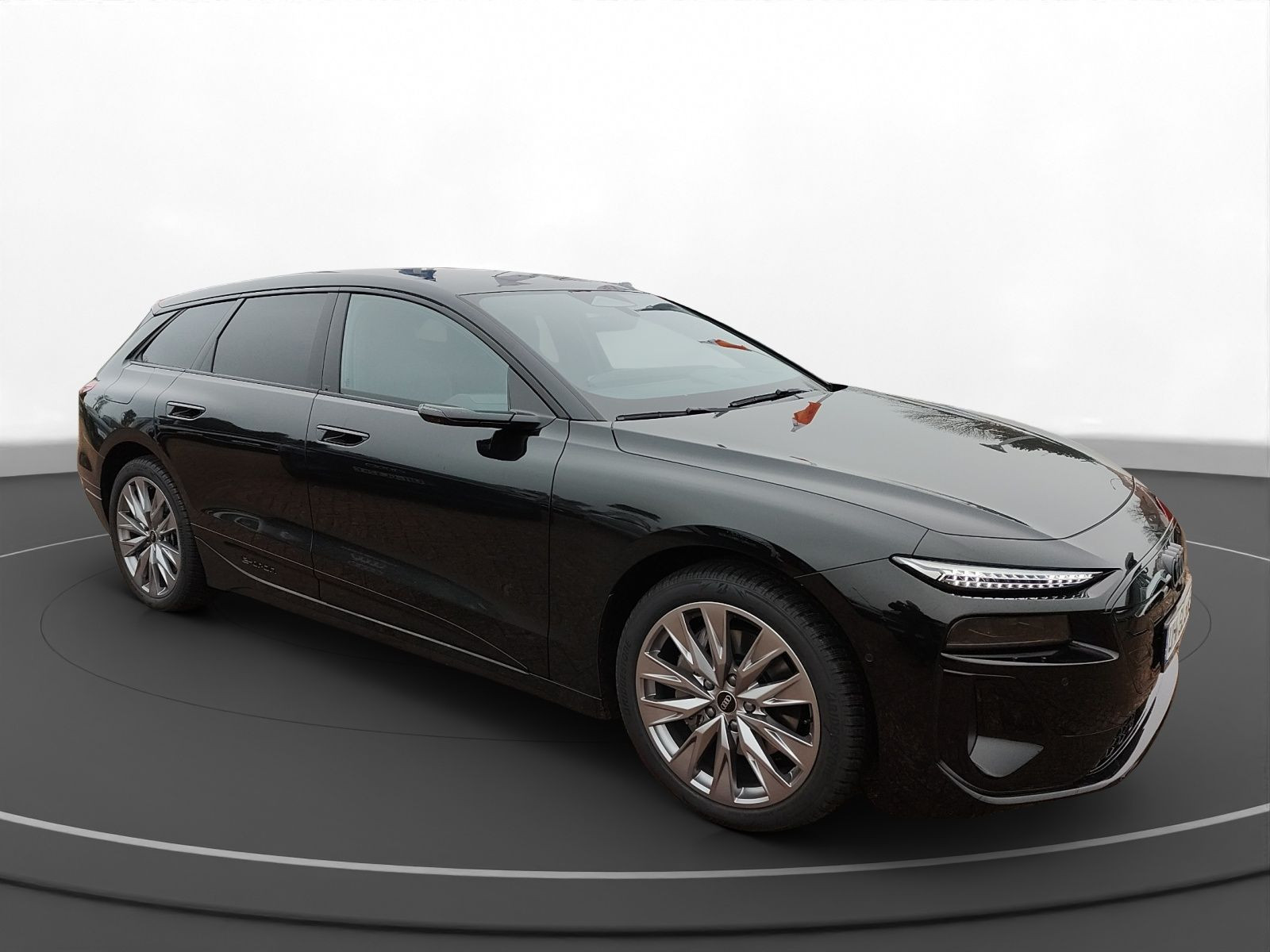Audi - A6 Avant e-tron_16