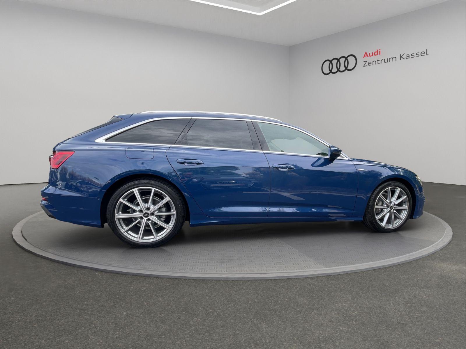 Audi - A6 Avant_8