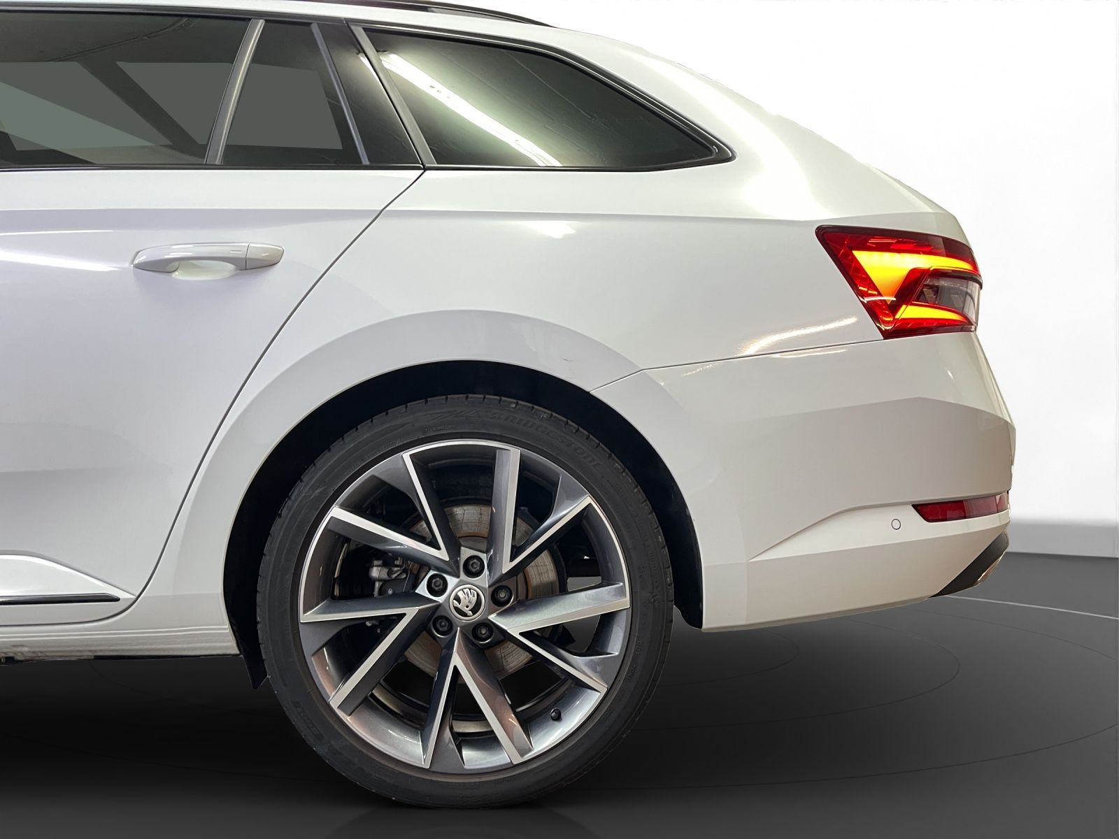 Škoda - Superb_12