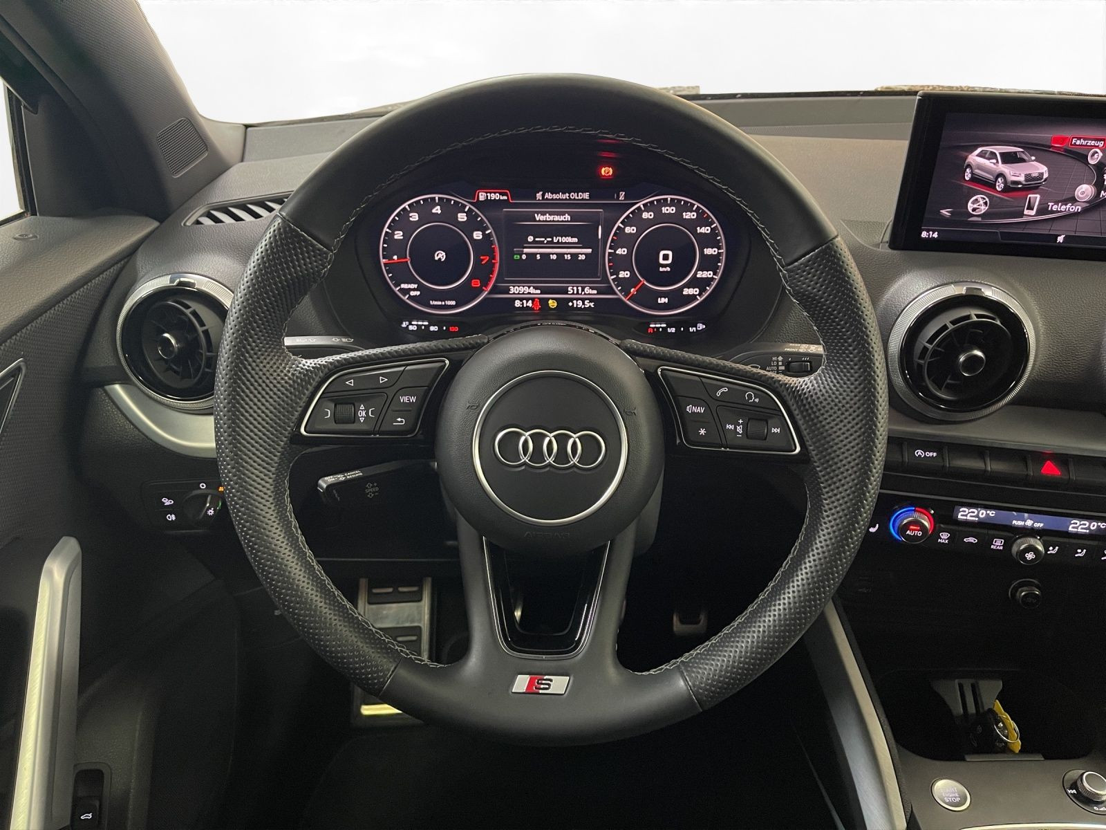 Audi - Q2_19