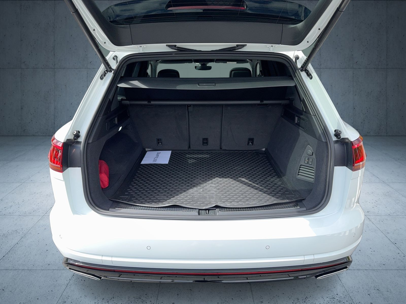 Volkswagen - Touareg_15