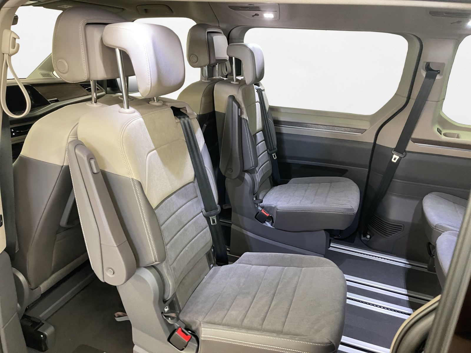 Volkswagen - Multivan_14