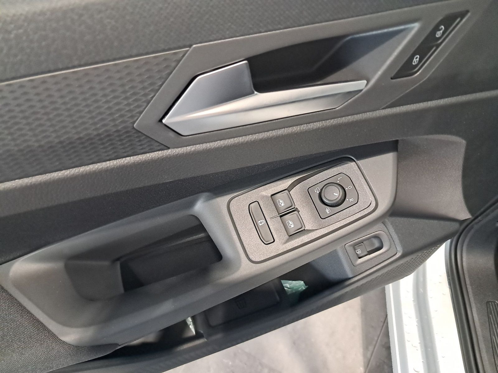 Volkswagen - Caddy_13
