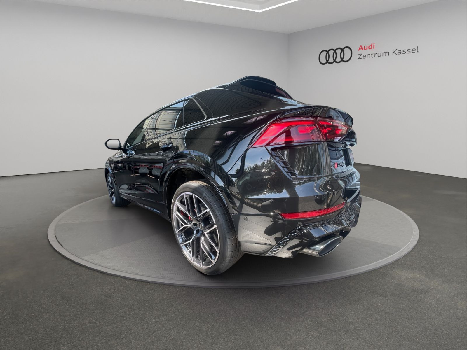 Audi - RS Q8_5