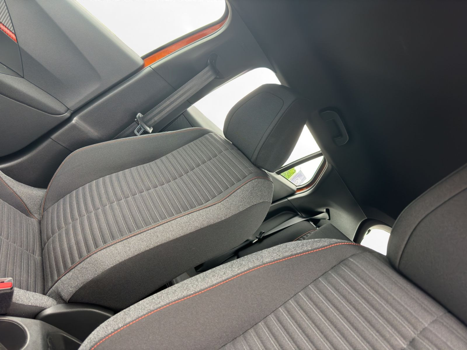 Peugeot - 2008_13