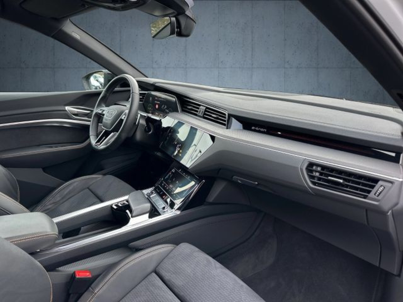 Audi - e-tron Sportback_17
