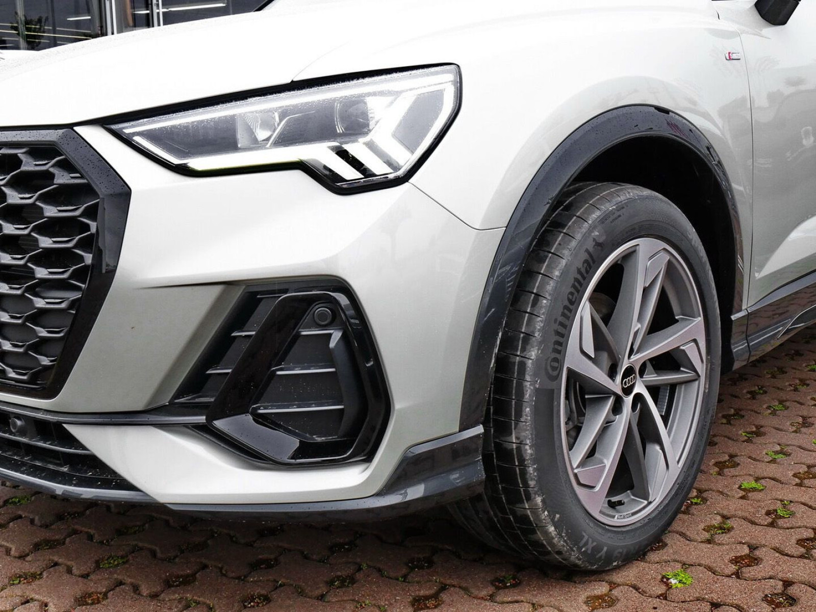Audi - Q3 Sportback_17