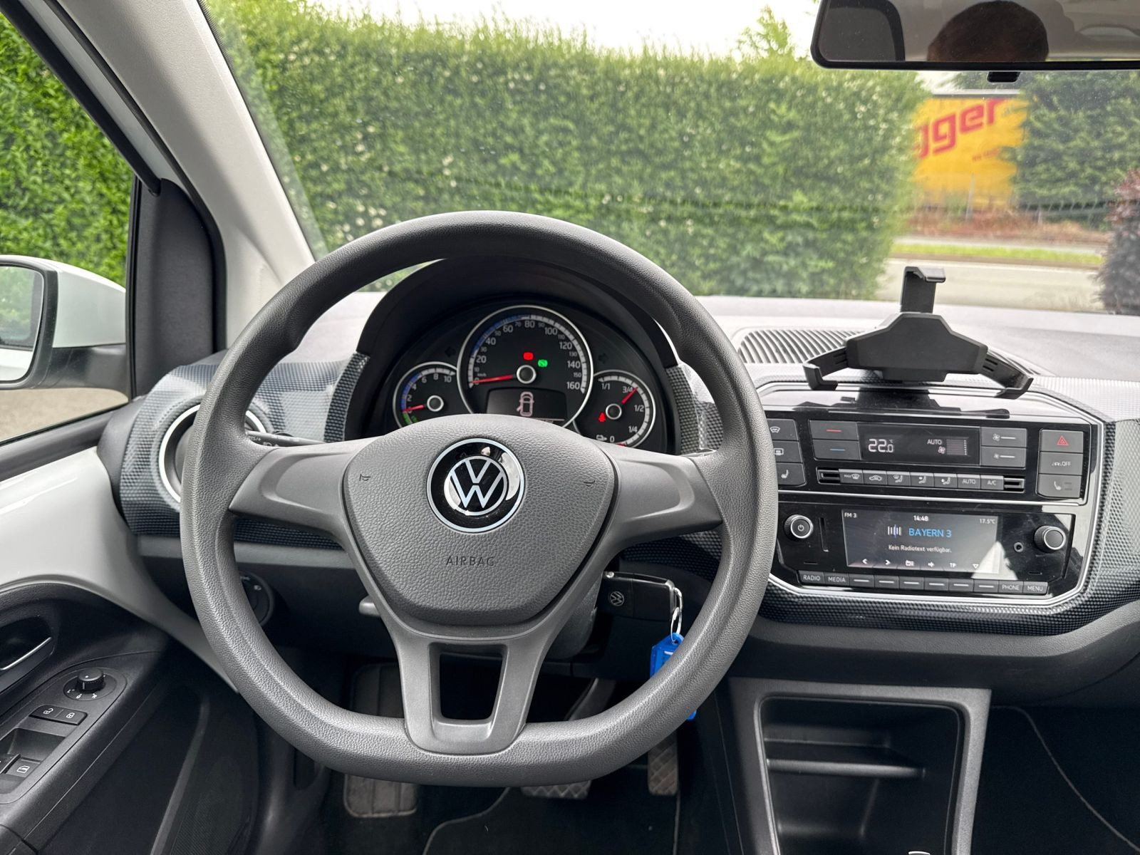 Volkswagen - e-up!_9