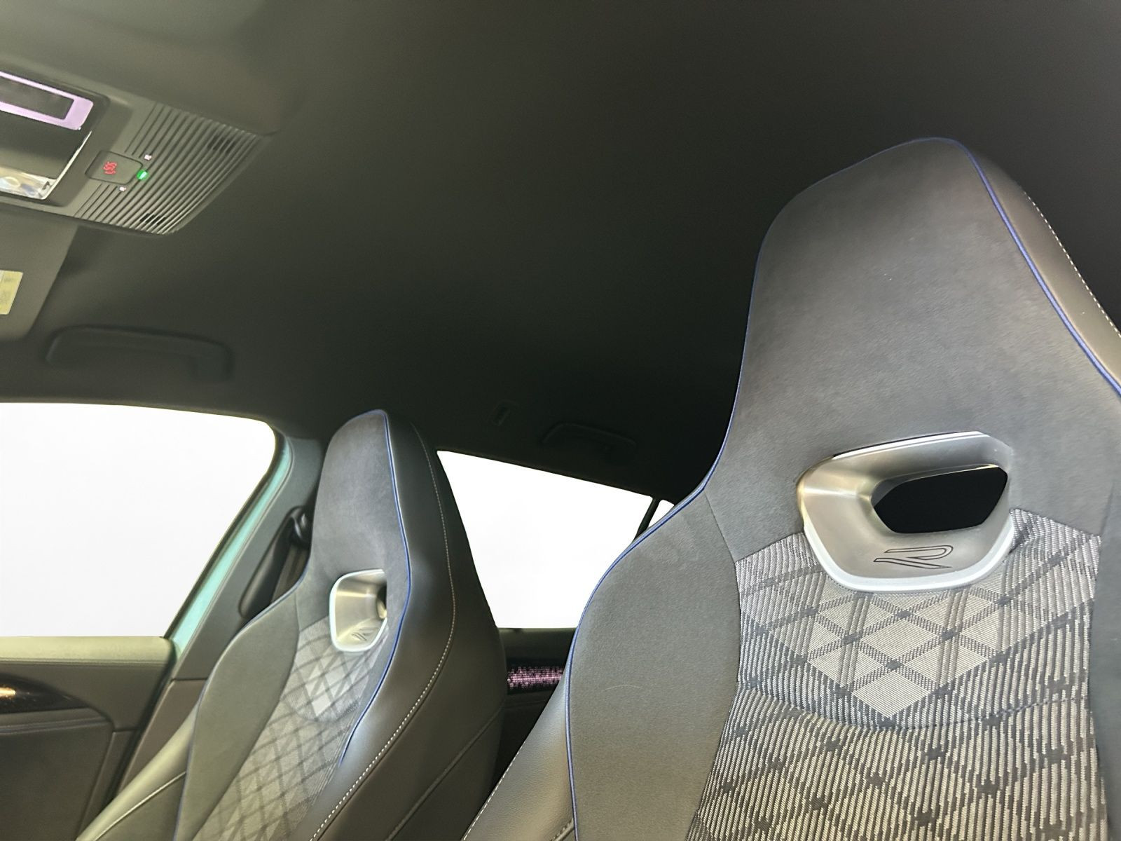 Volkswagen - Passat Variant_11