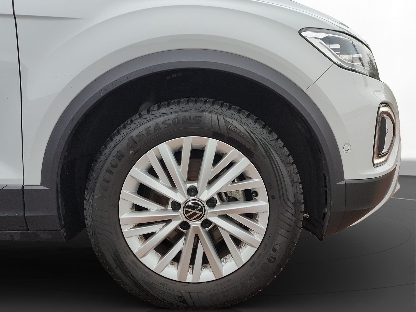 Volkswagen - T-Roc_15