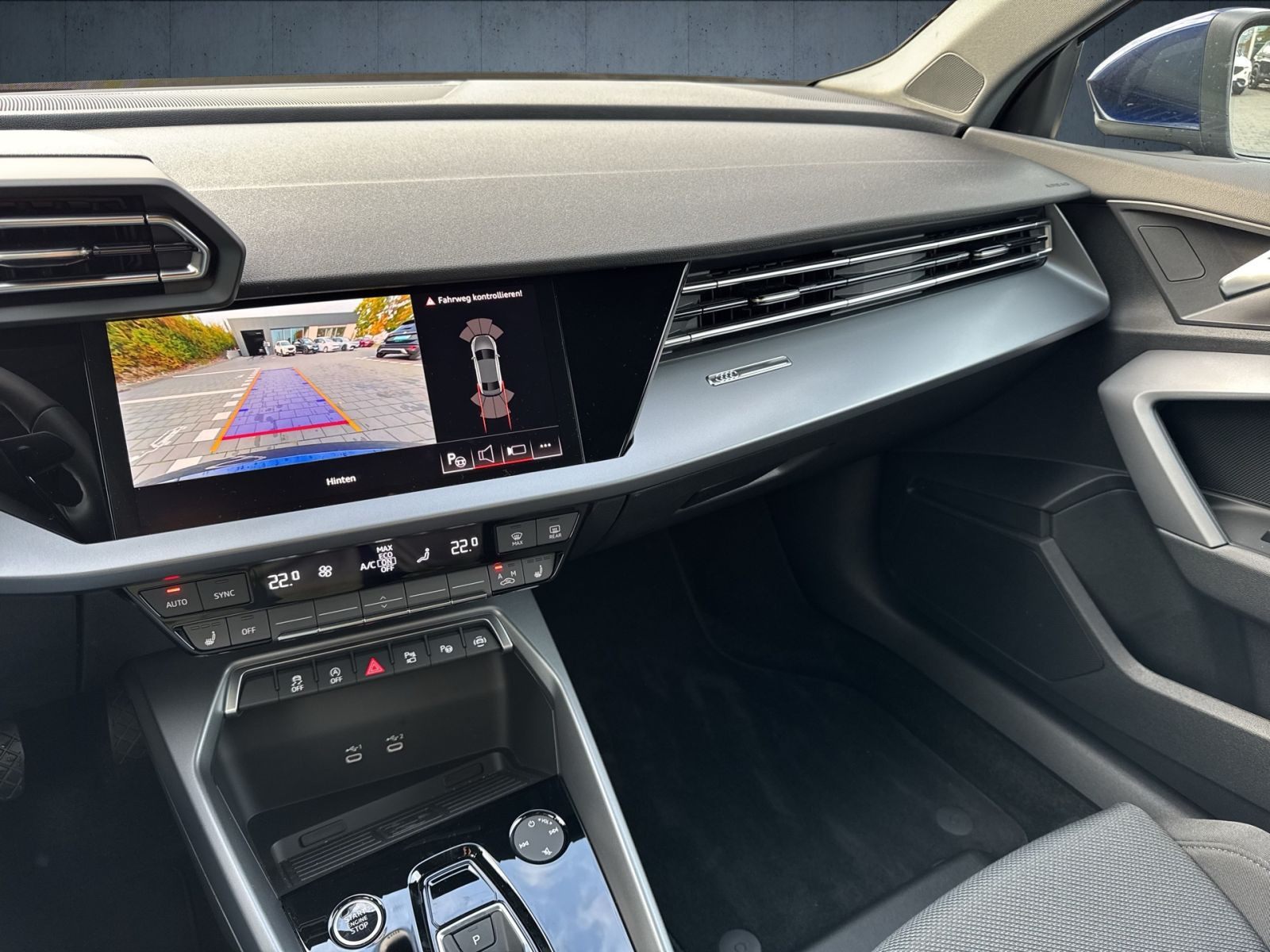 Audi - A3 Limousine_26