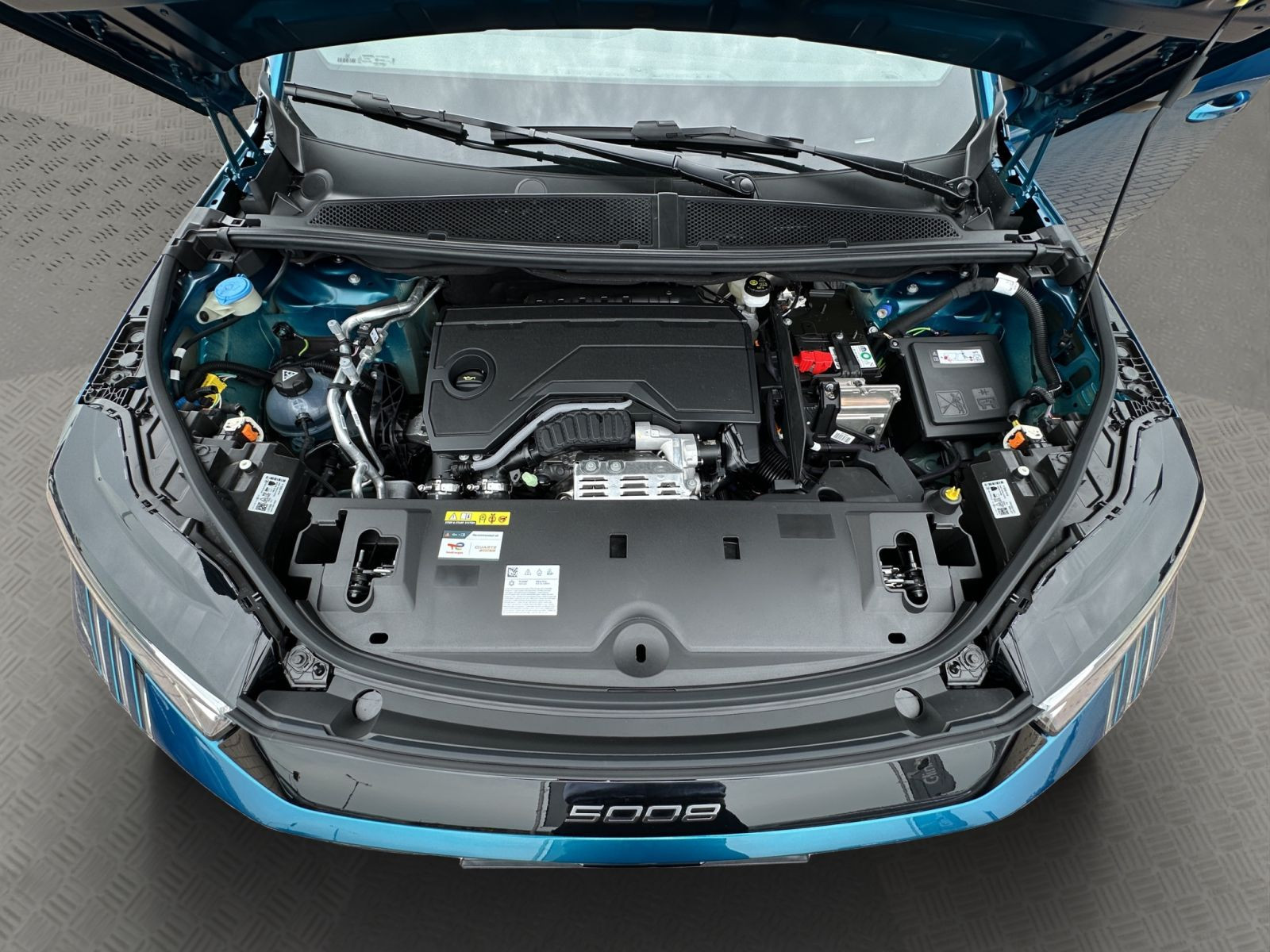 Peugeot - 5008_21
