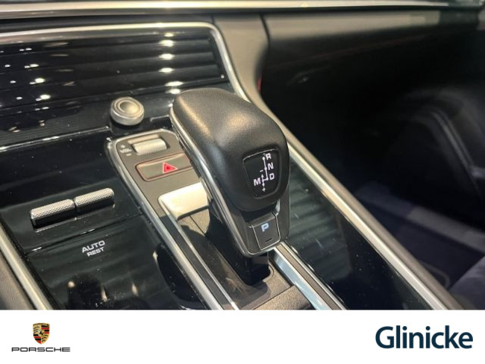 Porsche - Panamera_30