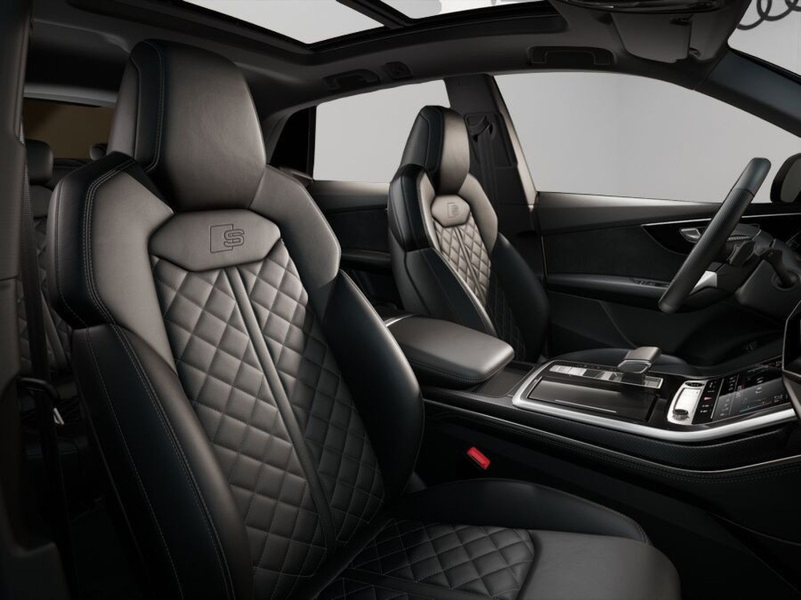 Audi - Q8_8 Audi - Q8_8