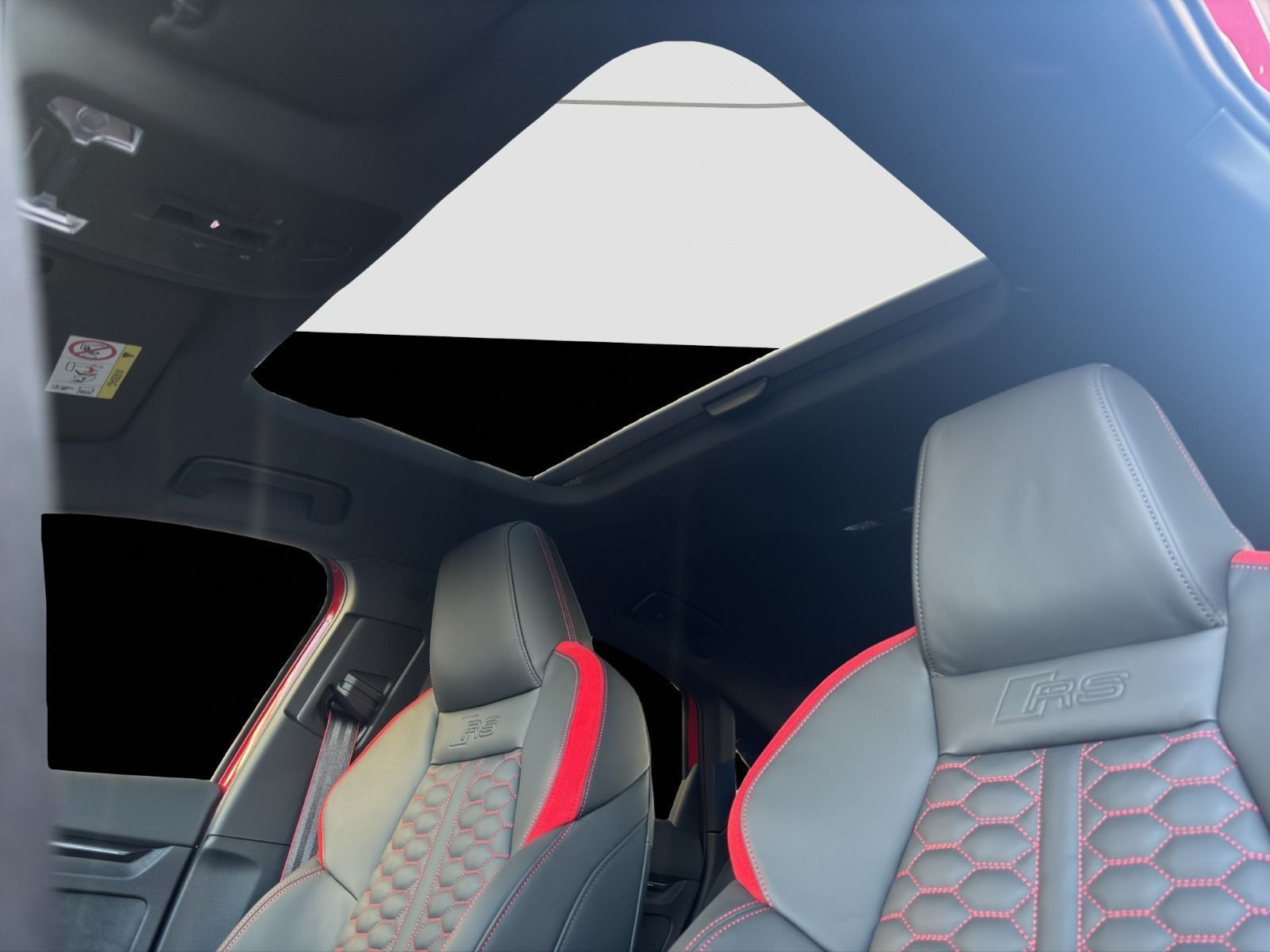 Audi - RS 3 Limousine_24