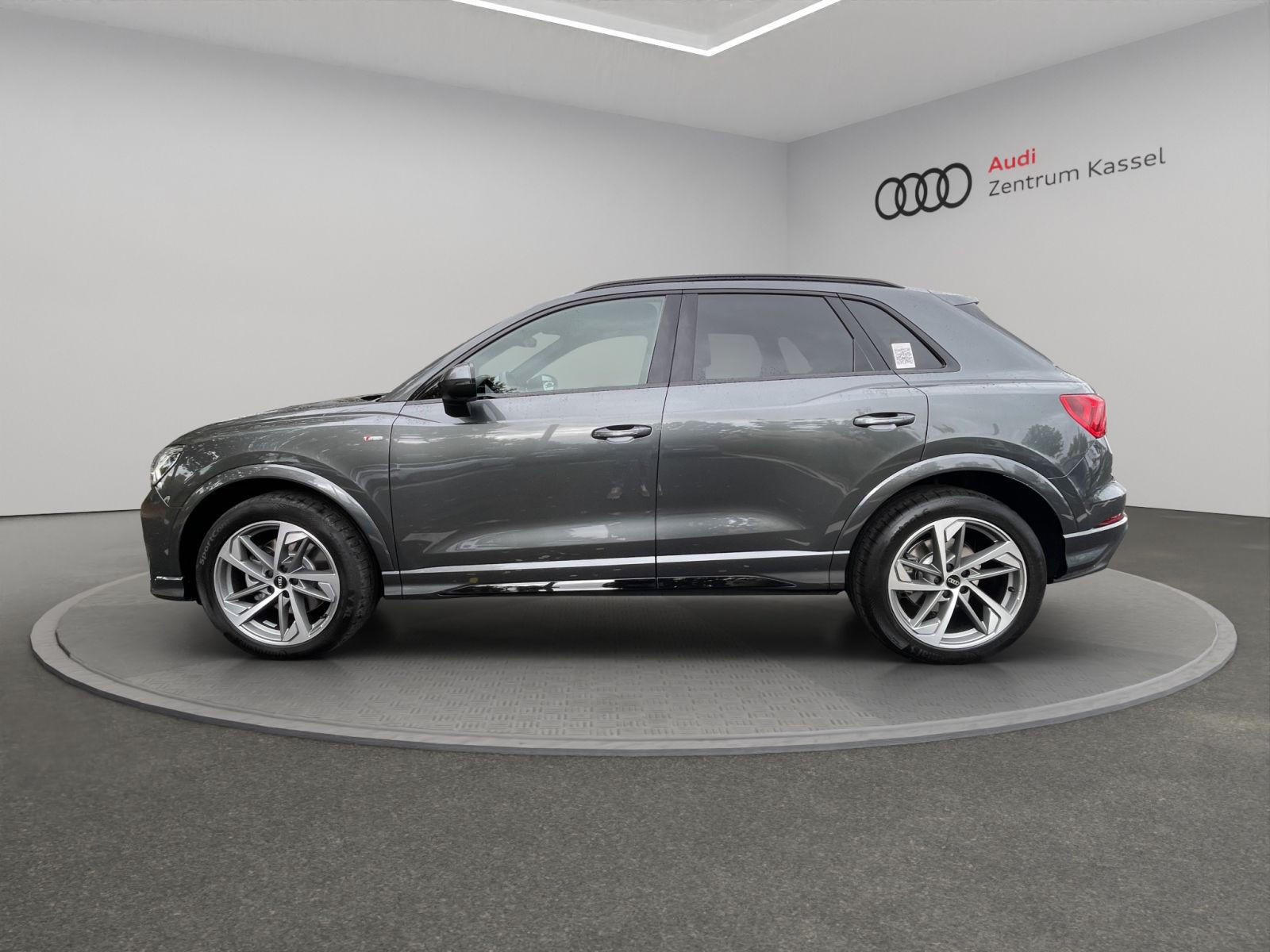 Audi - Q3_4 Audi - Q3_4