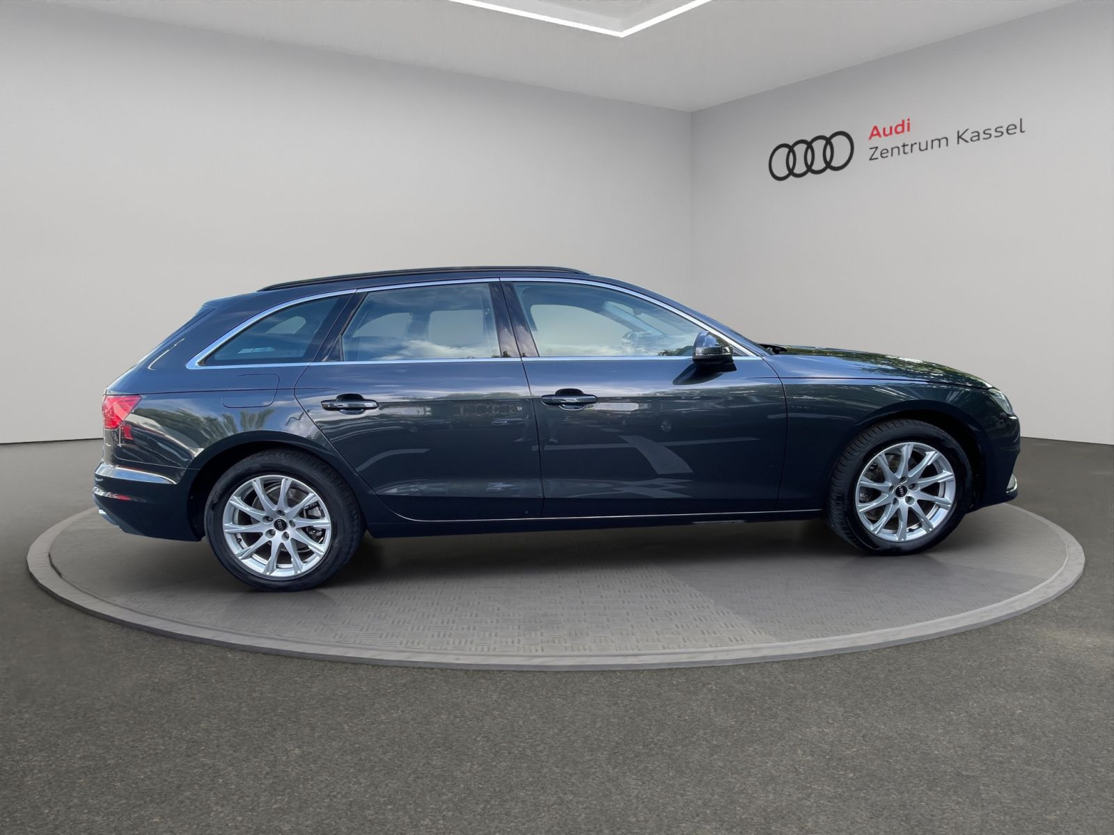 Audi - A4 Avant_8