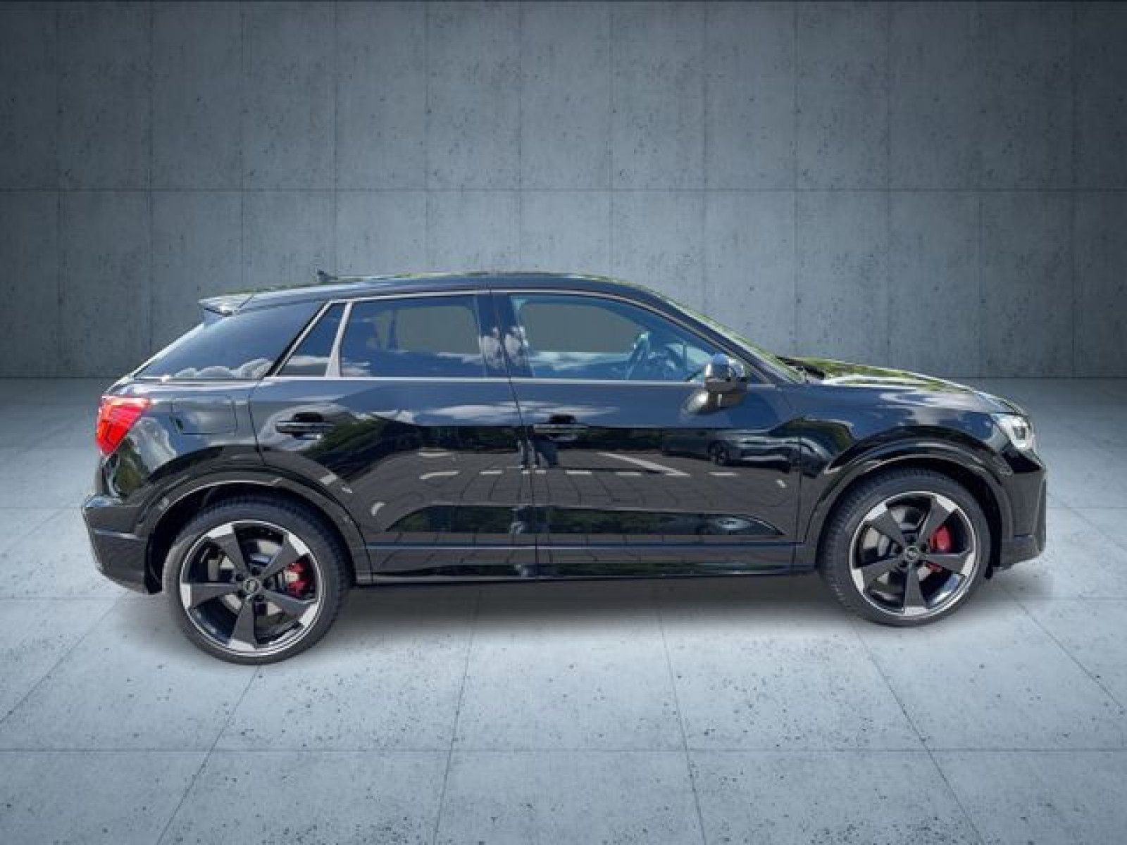 Audi - SQ2_9