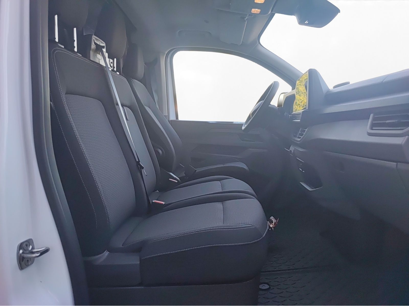 Volkswagen - T7 Transporter_10