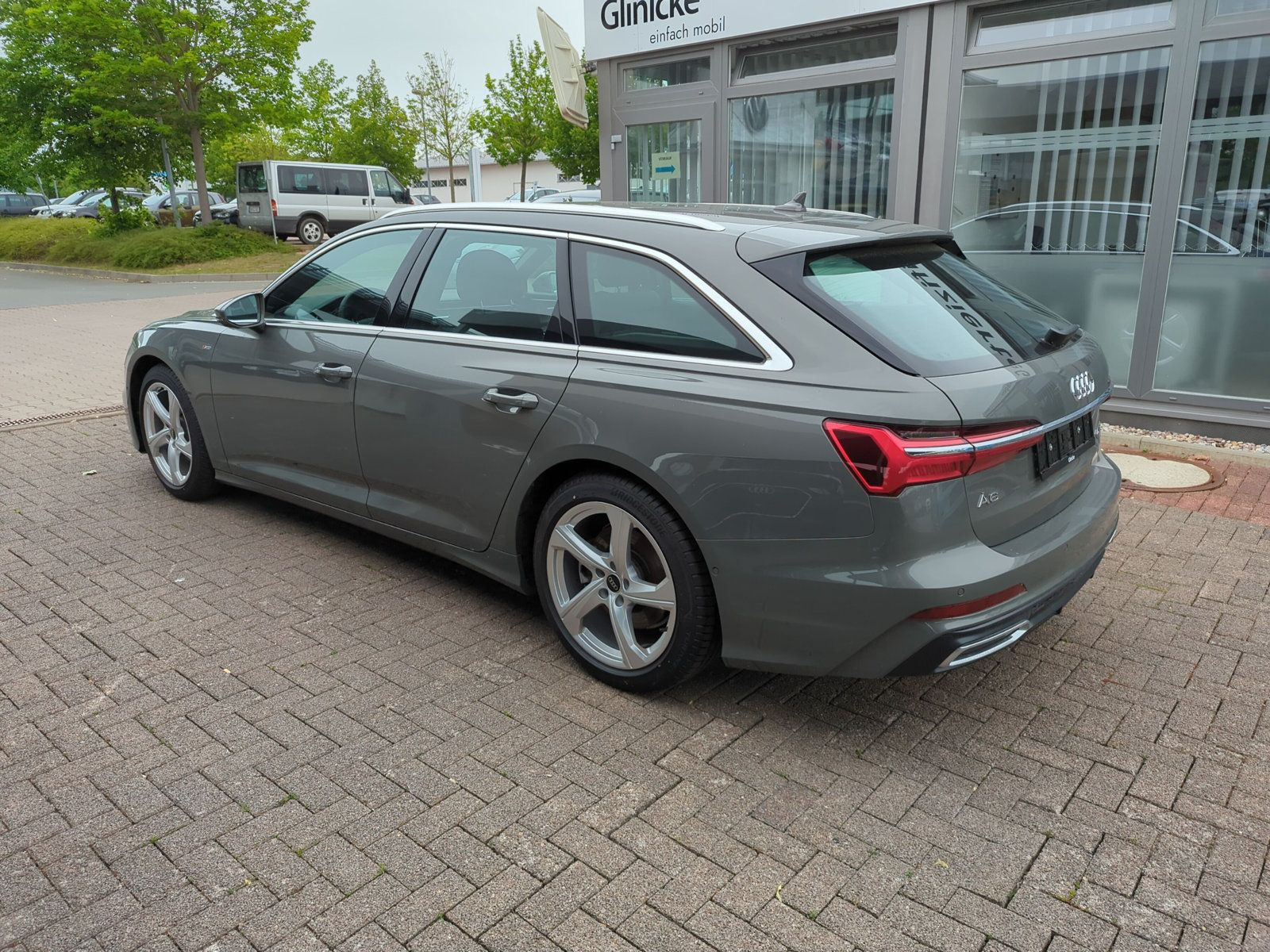Audi - A6 Avant_12