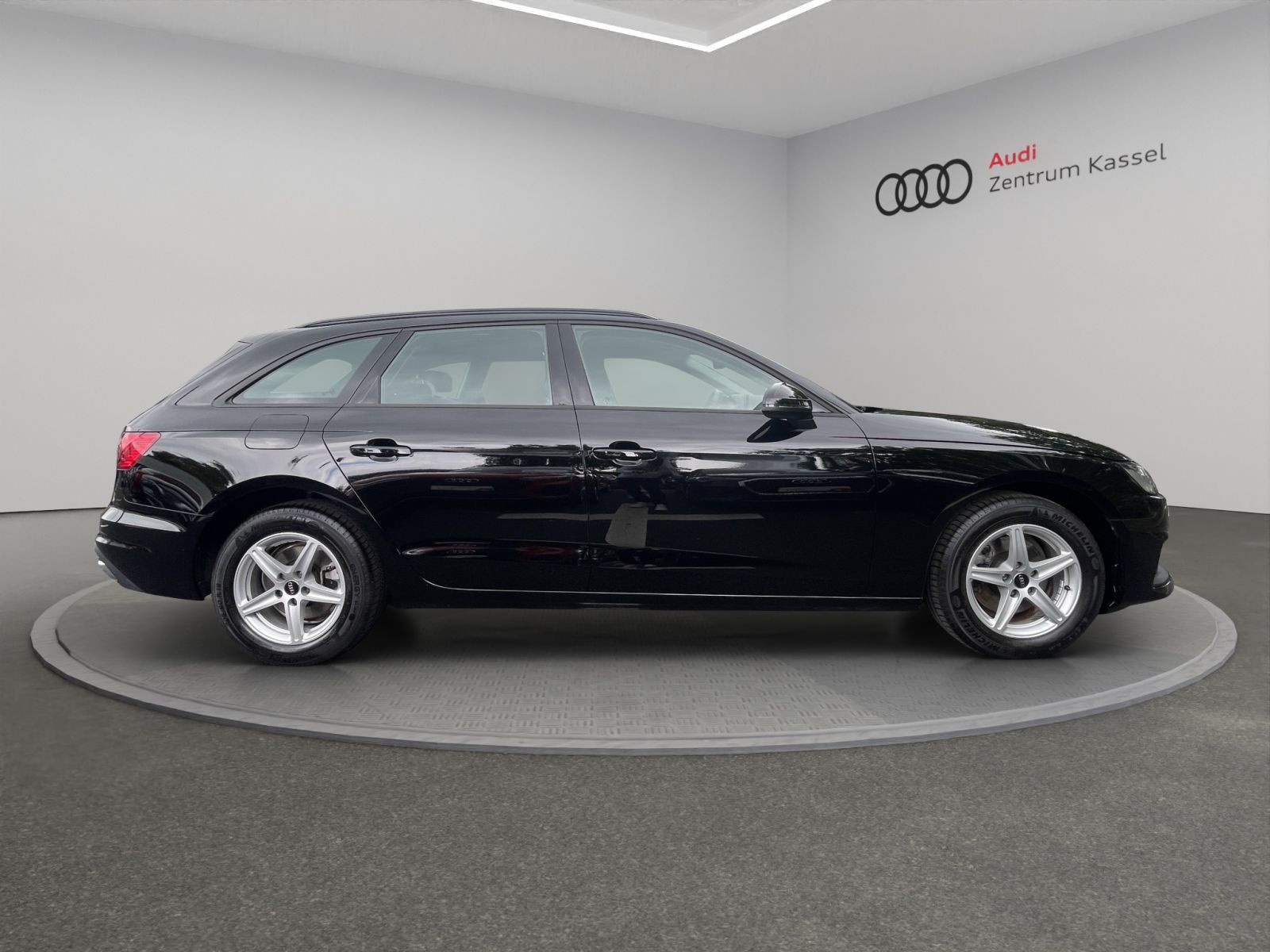 Audi - A4 Avant_8