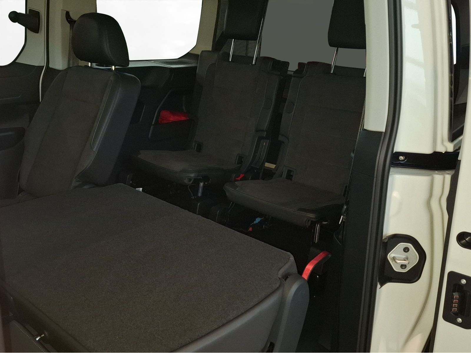 Volkswagen - Caddy Maxi_3