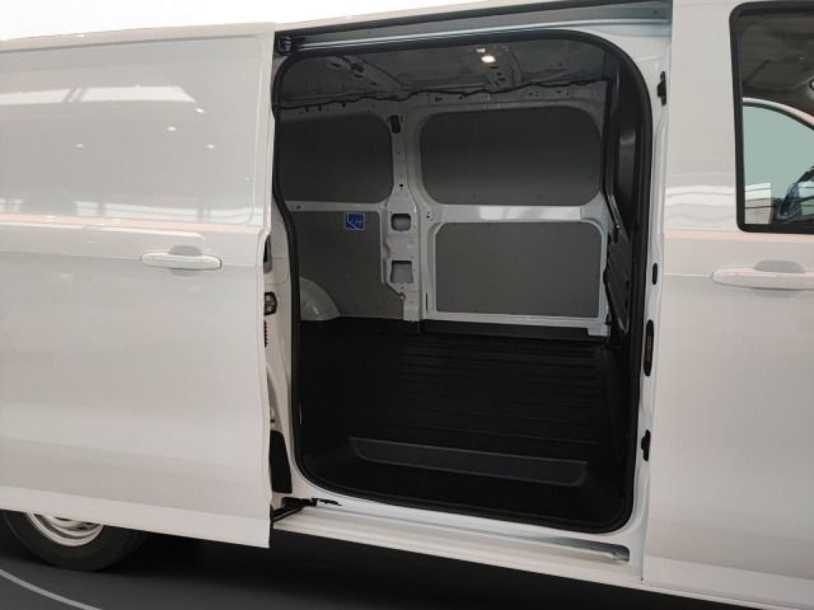 Volkswagen - T7 Transporter_3