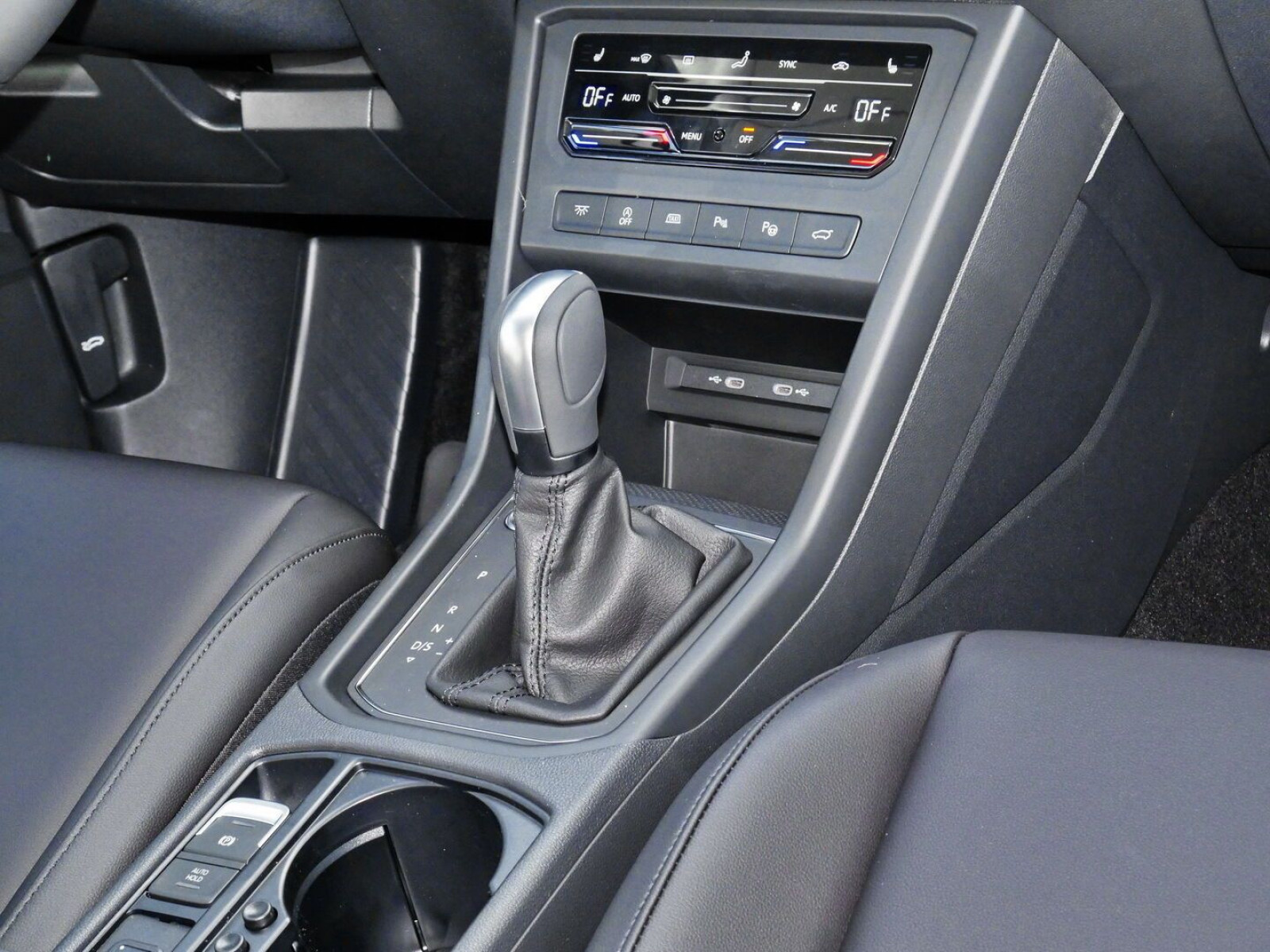 Volkswagen - Touran_6