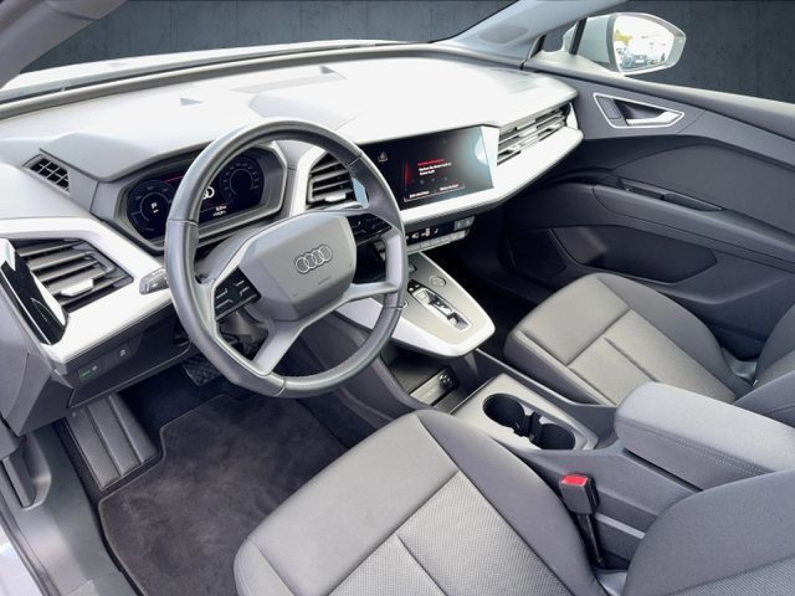 Audi - Q4_11