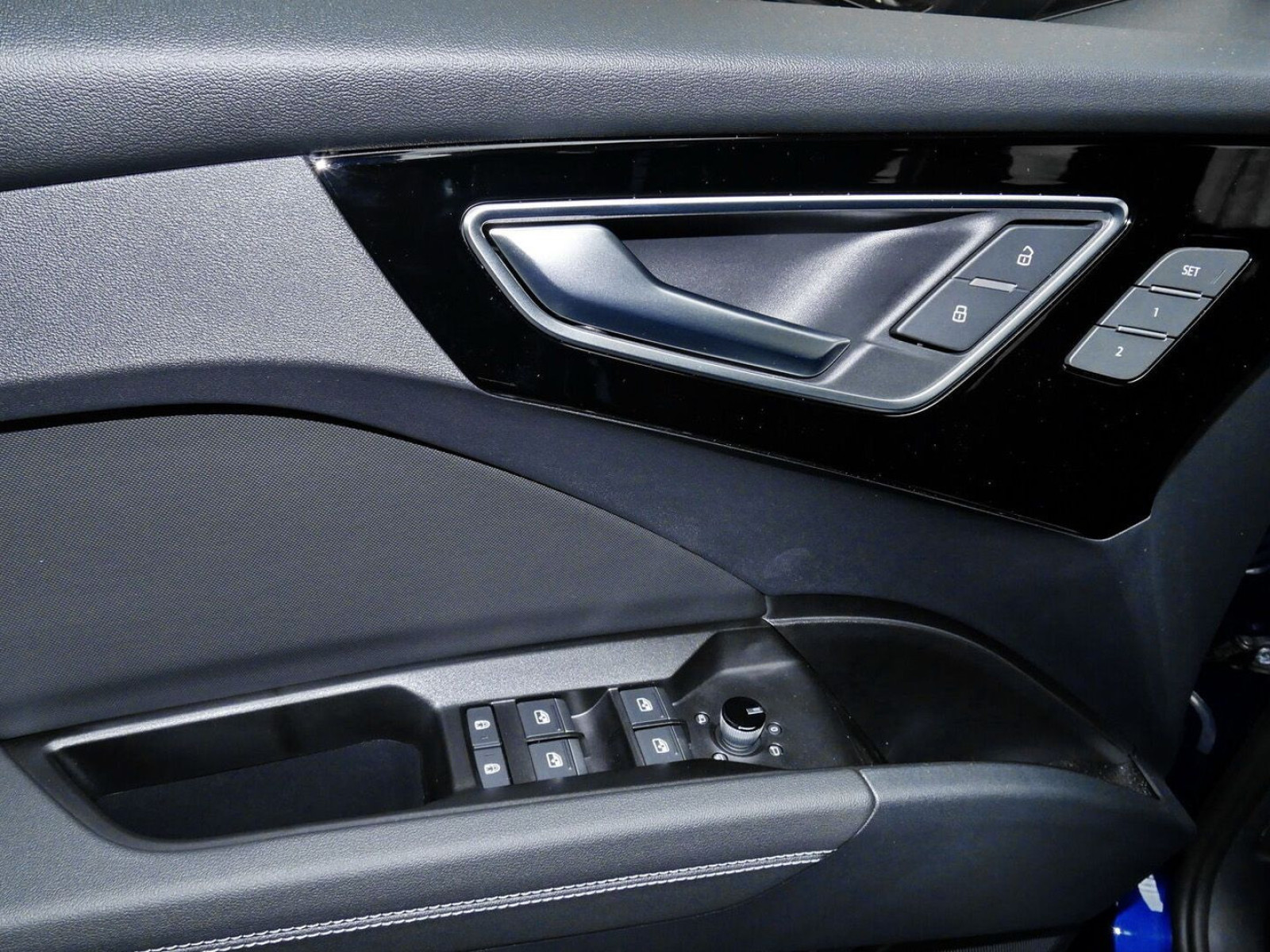 Audi - Q4 Sportback e-tron_10
