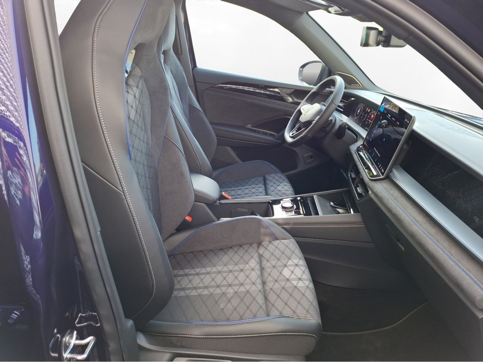 Volkswagen - Tayron_12