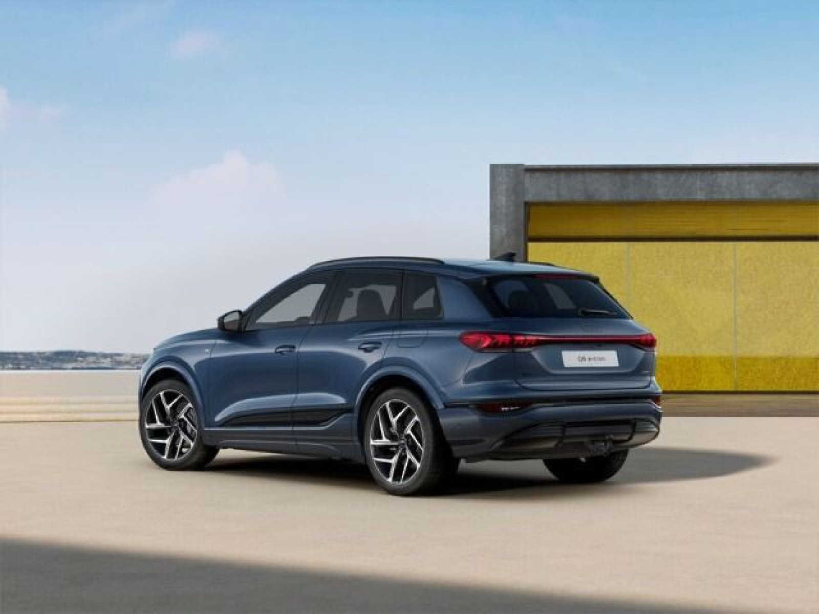 Audi - Q6 SUV e-tron_5