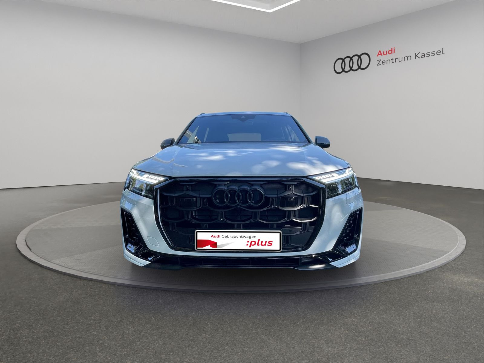 Audi - Q7_10